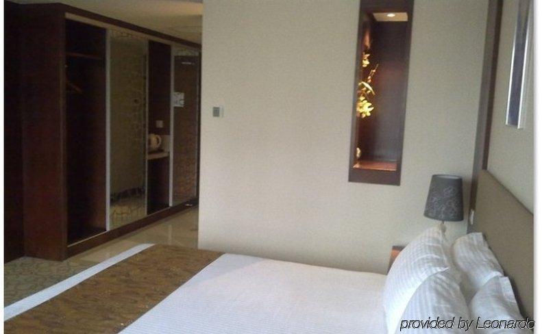 Baolong Homelike Hotel - Wusong Branch 샹하이 외부 사진